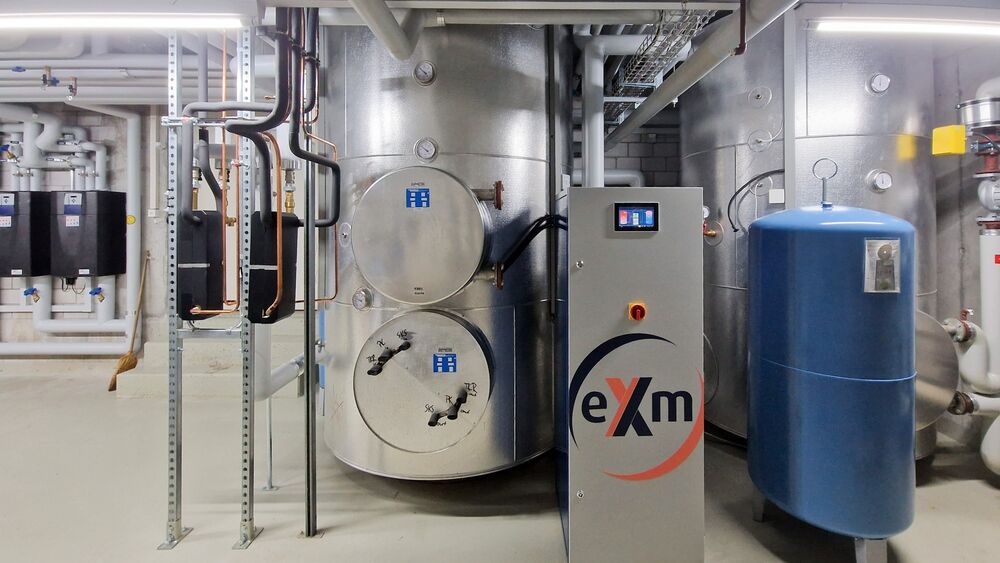Dank der eXergiemaschine (eXm) profitieren nun auch andere Bereiche von der Abwärme. Das spart Energie und zudem eine Million Liter Trinkwasser pro Jahr. (Fotos: Zentrum Artos)